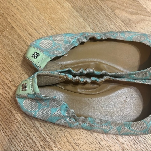 Coach Blue Cream Flats Sz 9 Women’s Shoes - Picture 3 of 7